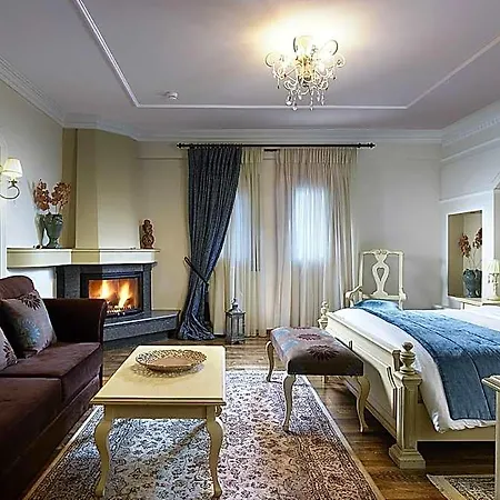 Hotel Stevalia & 3*