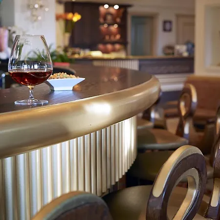Hotel Stevalia & 3*