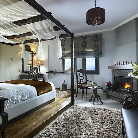 Hotel Stevalia & 3*