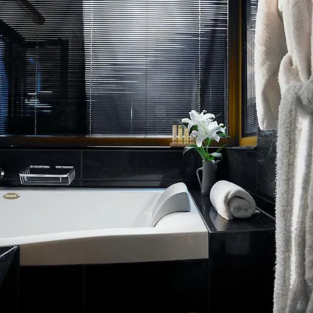 Stevalia & Hotell 3*
